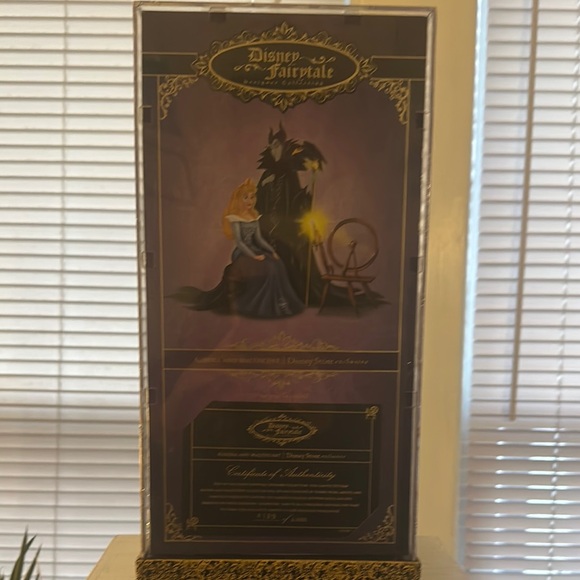 Disney Fairytale Aurora and Maleficent Doll Set - Picture 7 of 8